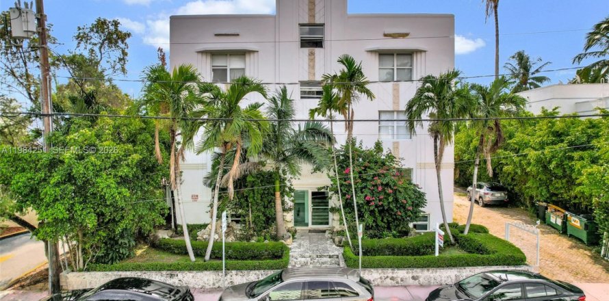 Квартира в Майами-Бич, Флорида 1 спальня, 1596.99м2 № 2045479