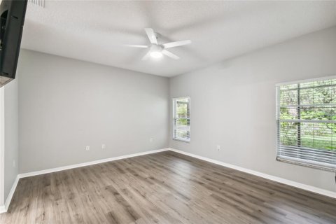 House in Poinciana, Florida 3 bedrooms, 168.8 sq.m. № 1852992 - photo 15