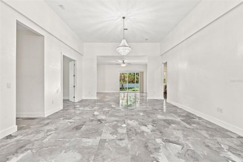 Casa en venta en Naples, Florida, 4 dormitorios, 267.19 m2 № 2219688 - foto 9