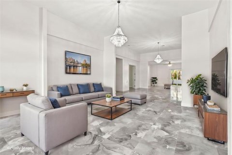 Casa en venta en Naples, Florida, 4 dormitorios, 267.19 m2 № 2219688 - foto 15