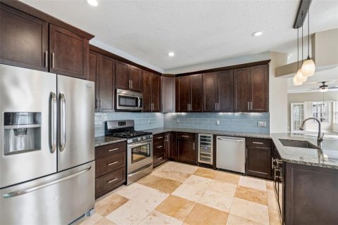 Villa ou maison à vendre à Tampa, Floride: 2 chambres, 151.8 m2 № 2150135 - photo 18