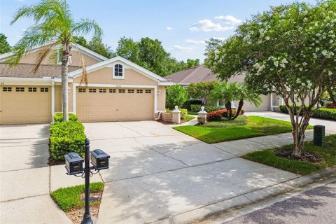 Villa ou maison à vendre à Tampa, Floride: 2 chambres, 151.8 m2 № 2150135 - photo 2