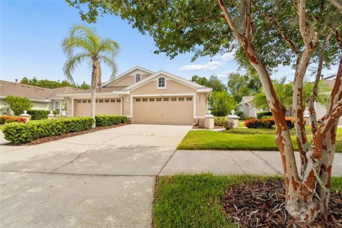 Villa ou maison à vendre à Tampa, Floride: 2 chambres, 151.8 m2 № 2150135 - photo 4