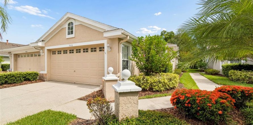 Villa ou maison à Tampa, Floride 2 chambres, 151.8 m2 № 2150135