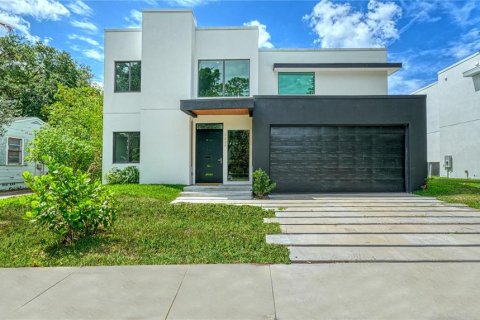 Villa ou maison à vendre à Sarasota, Floride: 4 chambres, 270.35 m2 № 2095454 - photo 2