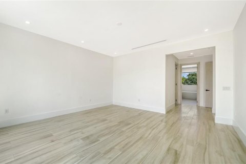 Villa ou maison à vendre à Sarasota, Floride: 4 chambres, 270.35 m2 № 2095454 - photo 18
