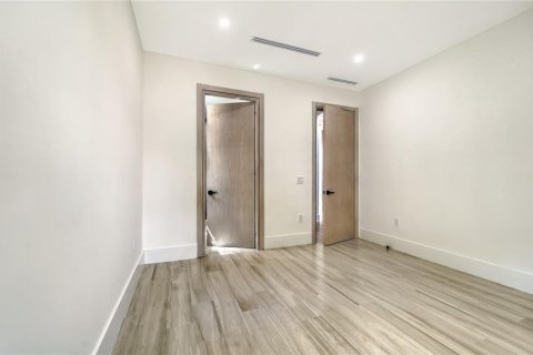 Villa ou maison à vendre à Sarasota, Floride: 4 chambres, 270.35 m2 № 2095454 - photo 22