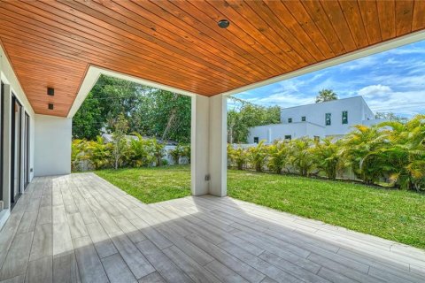 Villa ou maison à vendre à Sarasota, Floride: 4 chambres, 270.35 m2 № 2095454 - photo 10