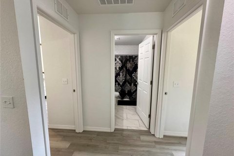 House in Winter Haven, Florida 3 bedrooms, 117.8 sq.m. № 1812656 - photo 5