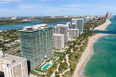 Condominio en venta en Bal Harbour, Florida, 2 dormitorios, 199.55 m2 № 2077170 - foto 25