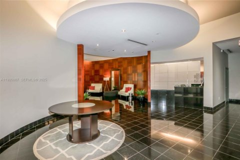 Снять в аренду кондоминиум в Майами, Флорида 1 спальня, 76.55м2, № 1985802 - фото 19