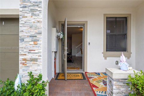 Touwnhouse à vendre à North Lauderdale, Floride: 3 chambres, 158.31 m2 № 2076318 - photo 8