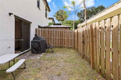 Touwnhouse à vendre à North Lauderdale, Floride: 3 chambres, 158.31 m2 № 2076318 - photo 30
