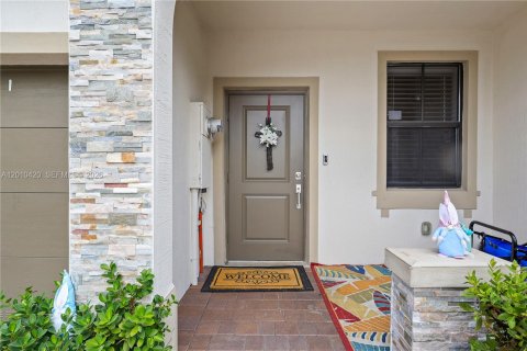 Touwnhouse à vendre à North Lauderdale, Floride: 3 chambres, 158.31 m2 № 2076318 - photo 6