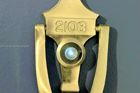 Снять в аренду квартиру в Майами-Бич, Флорида 2 спальни, 104.24м2, № 1968704 - фото 28