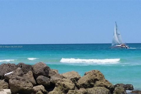 Снять в аренду квартиру в Майами-Бич, Флорида 2 спальни, 104.24м2, № 1968704 - фото 4