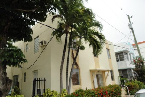 Condo in Miami Beach, Florida, 1 bedroom  № 1961079 - photo 2