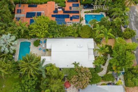 House in Fort Lauderdale, Florida 4 bedrooms, 189.71 sq.m. № 1094034 - photo 1