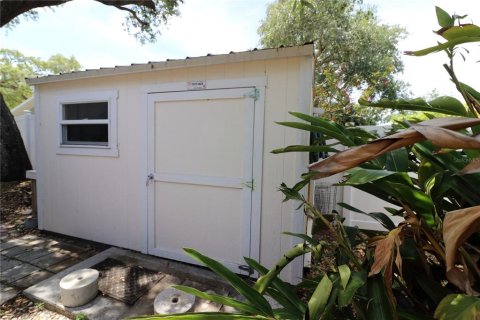 House in Dunedin, Florida 3 bedrooms, 179.3 sq.m. № 1734858 - photo 13