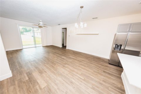 House in Gainesville, Florida 3 bedrooms, 153.75 sq.m. № 1904871 - photo 7