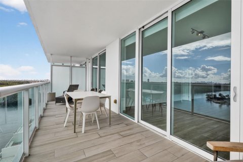 Copropriété à louer à Sunny Isles Beach, Floride: 2 chambres, 158.86 m2 № 1997220 - photo 2