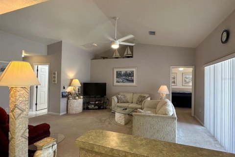 House in Rotonda, Florida 3 bedrooms, 129.78 sq.m. № 921868 - photo 11