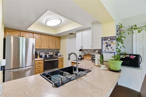 House in Pinellas Park, Florida 2 bedrooms, 102.47 sq.m. № 2345468 - photo 12