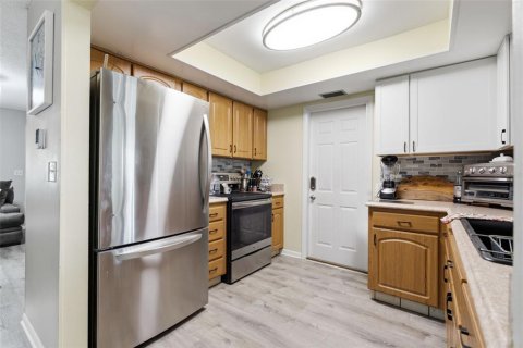 House in Pinellas Park, Florida 2 bedrooms, 102.47 sq.m. № 2345468 - photo 9