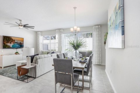 Townhouse in Seffner, Florida 4 bedrooms, 197.05 sq.m. № 1778602 - photo 9