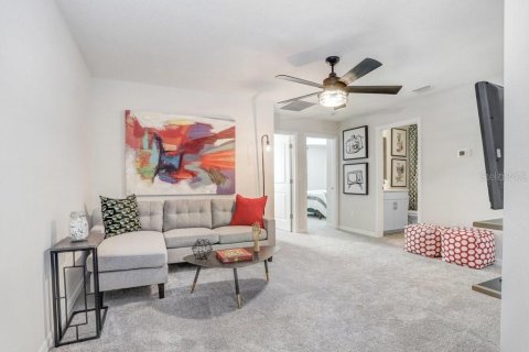 Townhouse in Seffner, Florida 4 bedrooms, 197.05 sq.m. № 1778602 - photo 17