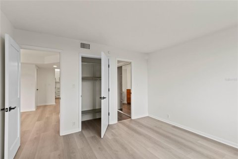 Купить кондоминиум в Орландо, Флорида 6 комнат, 110.46м2, № 1767940 - фото 27