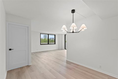 Купить кондоминиум в Орландо, Флорида 6 комнат, 110.46м2, № 1767940 - фото 10