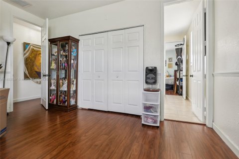 Villa ou maison à vendre à Miami, Floride: 5 chambres, 338.63 m2 № 1785830 - photo 23