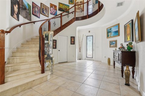 Villa ou maison à vendre à Miami, Floride: 5 chambres, 338.63 m2 № 1785830 - photo 13