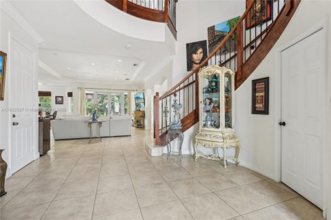 Villa ou maison à vendre à Miami, Floride: 5 chambres, 338.63 m2 № 1785830 - photo 4