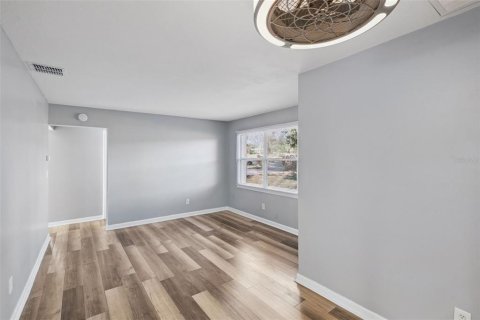 Casa en venta en Minneola, Florida, 3 dormitorios, 75.53 m2 № 2234121 - foto 11