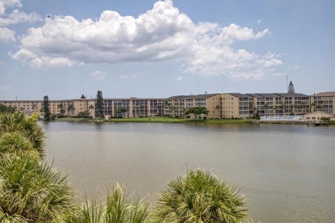 Condo in Bradenton, Florida, 2 bedrooms  № 1629557 - photo 26