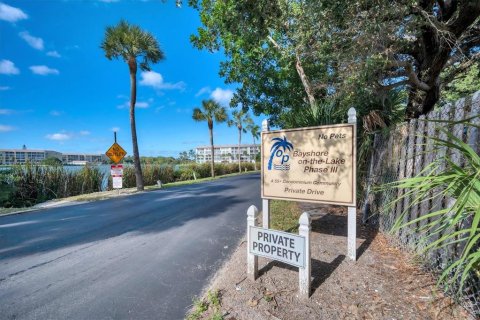 Condo in Bradenton, Florida, 2 bedrooms  № 1629557 - photo 30