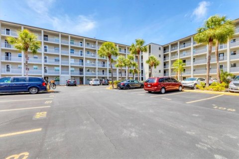 Condo in Bradenton, Florida, 2 bedrooms  № 1629557 - photo 2