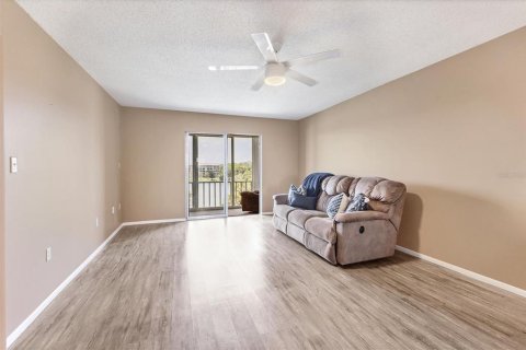 Condo in Bradenton, Florida, 2 bedrooms  № 1629557 - photo 5