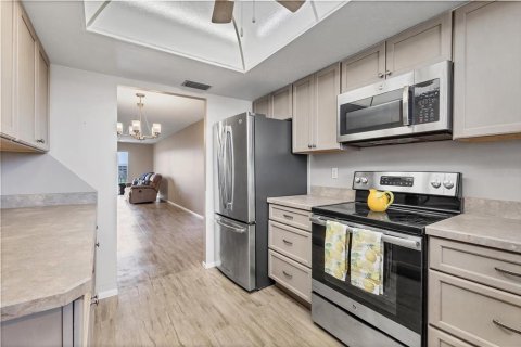 Condo in Bradenton, Florida, 2 bedrooms  № 1629557 - photo 12