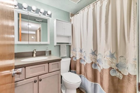 Condo in Bradenton, Florida, 2 bedrooms  № 1629557 - photo 21