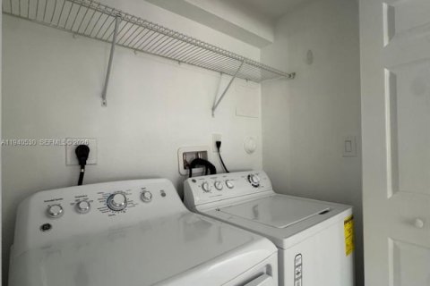 Copropriété à louer à Doral, Floride: 3 chambres, 124.02 m2 № 1999195 - photo 26