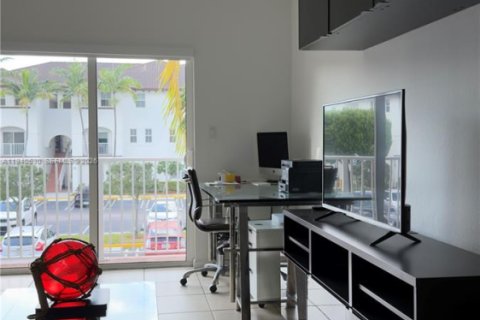 Condo à Doral, Floride, 3 chambres  № 1999195