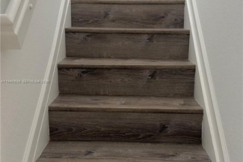 Copropriété à louer à Doral, Floride: 3 chambres, 124.02 m2 № 1999195 - photo 8