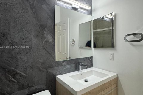 Copropriété à louer à Doral, Floride: 3 chambres, 124.02 m2 № 1999195 - photo 24