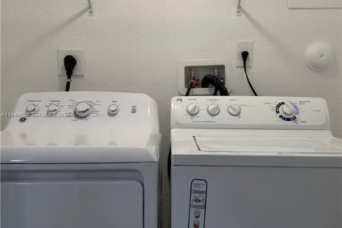 Copropriété à louer à Doral, Floride: 3 chambres, 124.02 m2 № 1999195 - photo 19