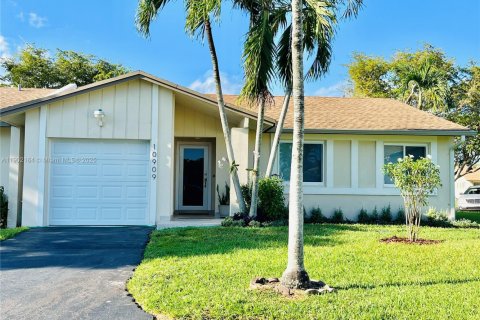 Adosado en alquiler en Miami, Florida, 3 dormitorios, 107.4 m2 № 1953730 - foto 1