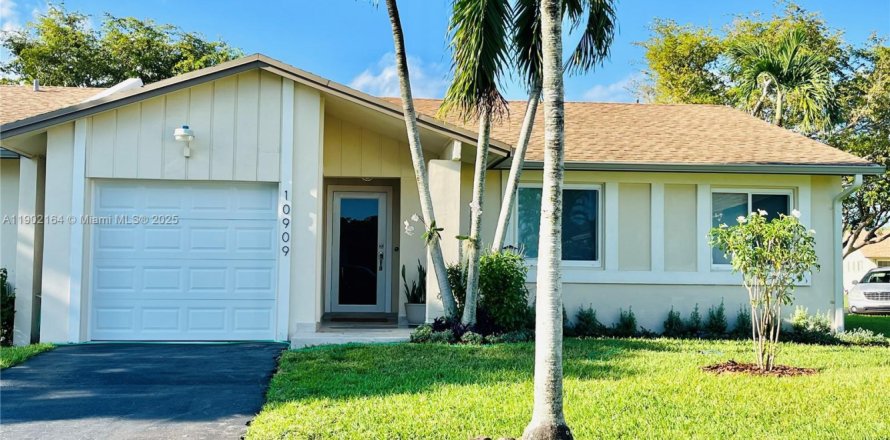 Adosado en Miami, Florida 3 dormitorios, 107.4 m2 № 1953730