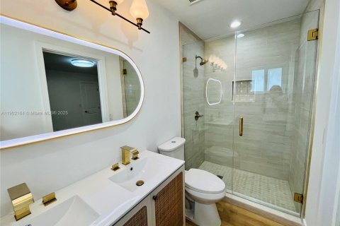 Adosado en alquiler en Miami, Florida, 3 dormitorios, 107.4 m2 № 1953730 - foto 28